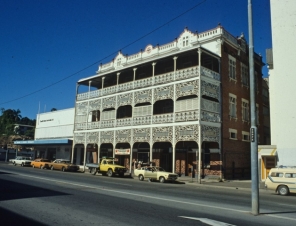 Townsville Buchanans Hotel